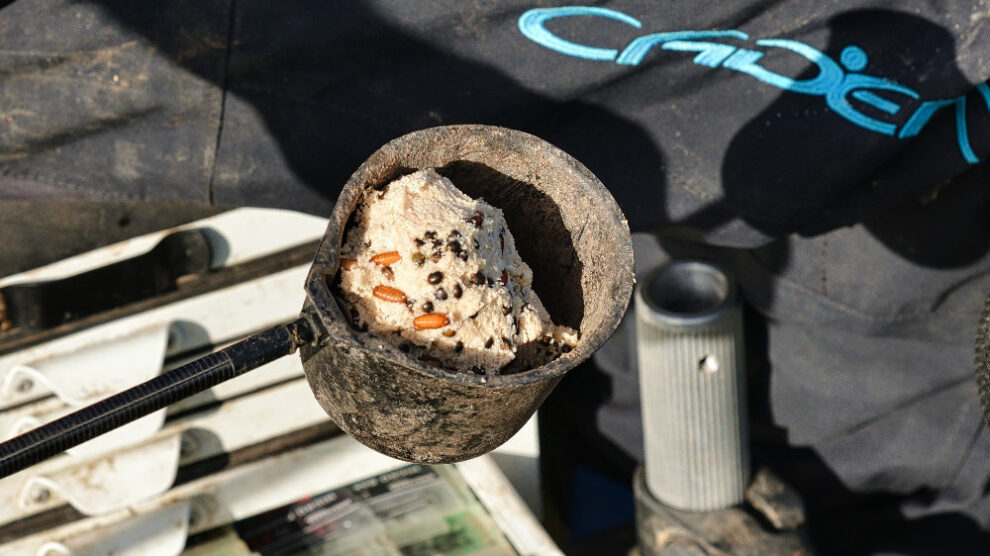 Bread ball in pole cup