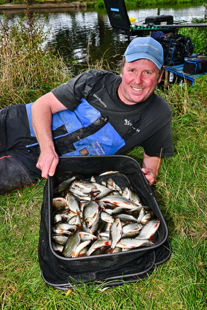 Fishing for roach with hemp