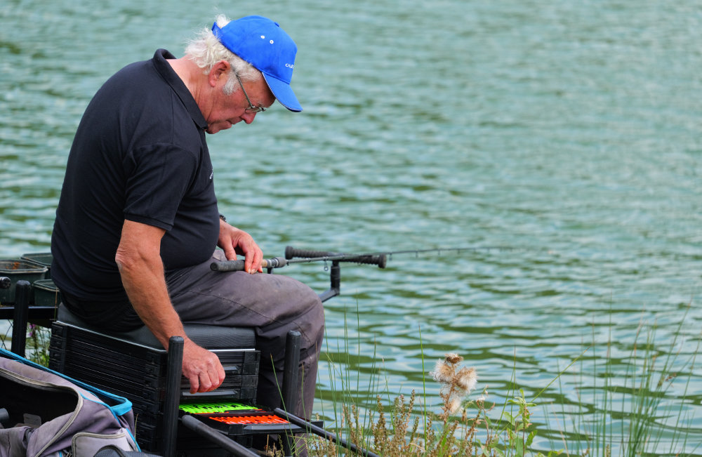 Feeder fishing with Dave Coster